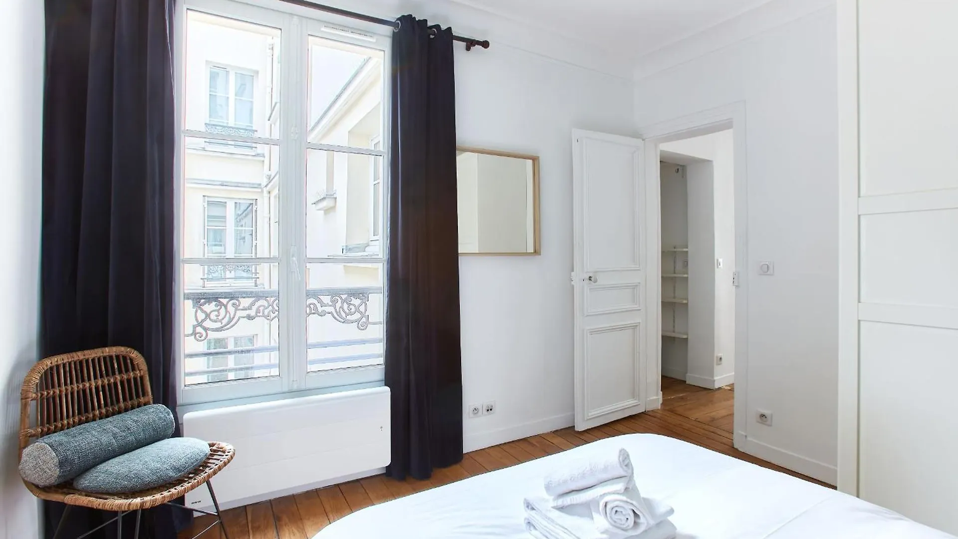 Bnbnova - 1Br - Montmartre & Moulin Rouge Paryż