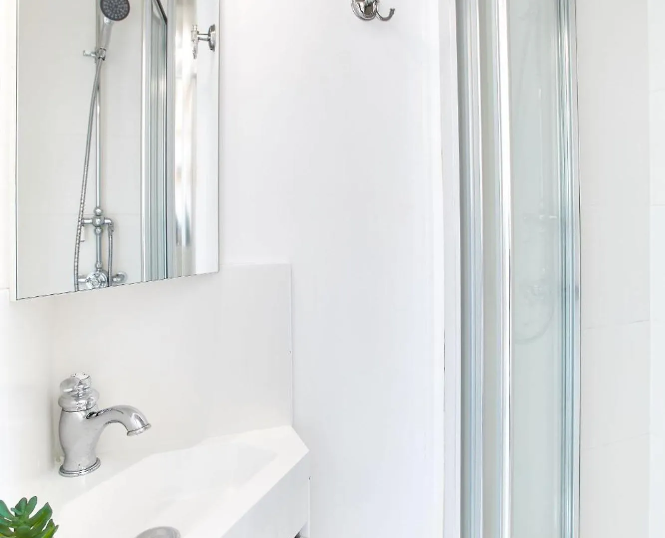 Apartment Bnbnova - 1Br - Montmartre & Moulin Rouge Paris